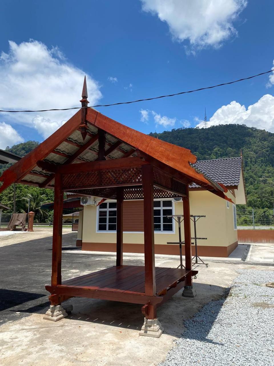 Nsjay Guest House Kampong Gong Balai Luaran gambar