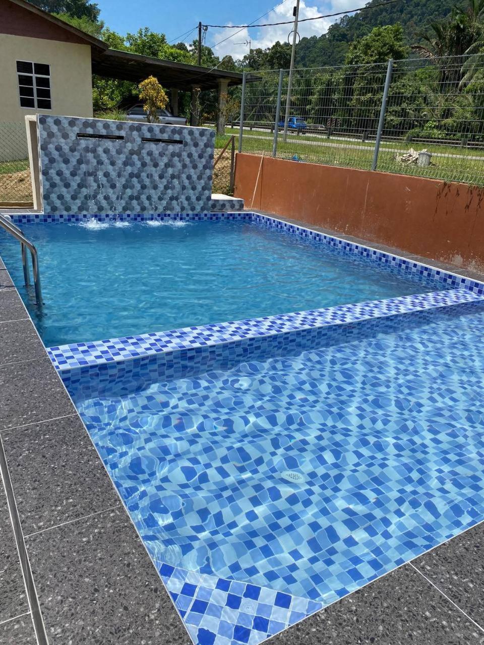 Nsjay Guest House Kampong Gong Balai Luaran gambar